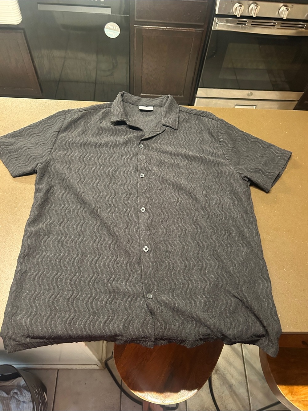 Men's Casual Short-Sleeve Button-Down Shirt — Charcoal Gray